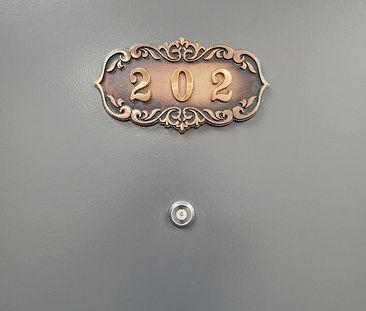 For Lease - 307 King Street Unit# 202, Hamilton, Ontario - Photo 2