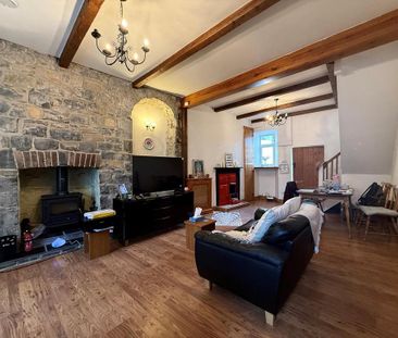 2 bedroom terraced house to rent - Photo 4
