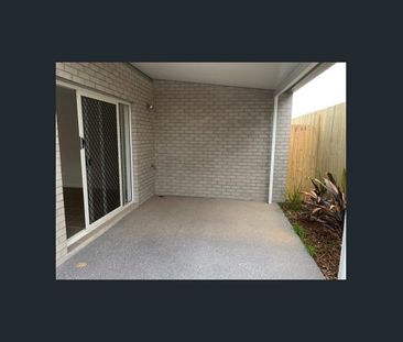 Modern Ease and Everyday Comfort - Photo 5