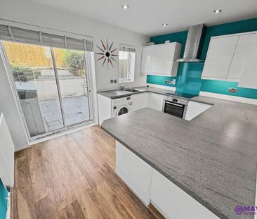 2 bedroom terraced house to rent - Photo 4