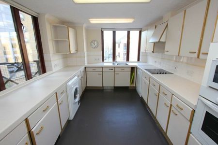 Knighten Street, E1W, London - Photo 2
