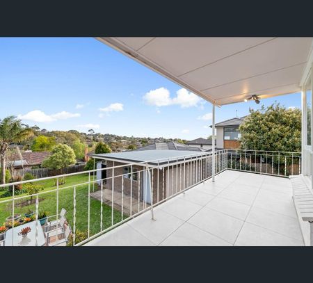 27 Mccubbin Street, Burwood, Vic 3125 - Photo 5