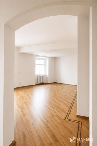 Pronájem bytu 4+kk 170 m2 - Fotografie 3