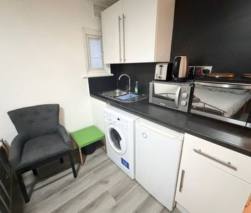 Studio Flat, Mill Lane, NW6 - Photo 3