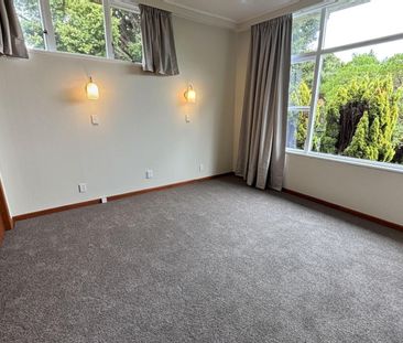 Raumati South - 2 Bedrooms - Photo 1