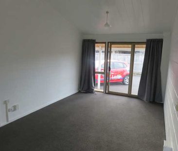 **One-Bedroom Apartment Available in Hamilton East – $410/Week** Di... - Photo 5