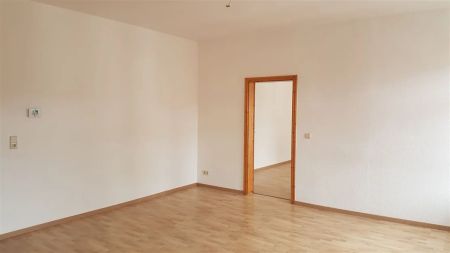 Frisch renovierte 3-Raum-Wohnung in Torgau-Zentrum - Photo 2