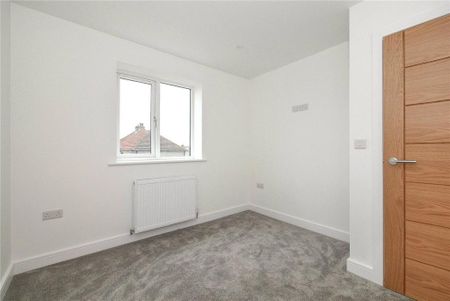 5 bedroom detached house to rent - Photo 3