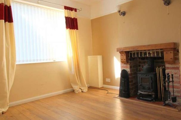 Vale Road, BN25 - Photo 1