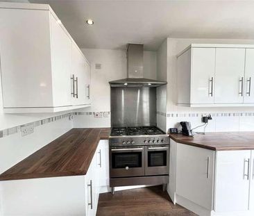 Tanyrallt Avenue, Litchard, Bridgend, CF31 - Photo 2
