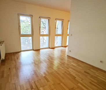 UNBEFRISTETE 60 m2 ALTBAU, 2 Zimmer, Komplettküche, Wannenbad, Park... - Photo 1
