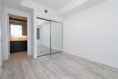 For Lease - 1 Edgewater Drive Unit# 313, Toronto, Ontario - Photo 5
