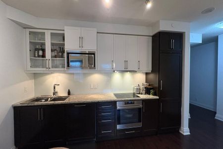 For Lease - 21 Clairtrell Road Unit# 423, Toronto, Ontario - Photo 4