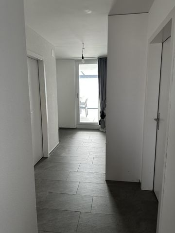 Rent a 3 ½ rooms apartment in Niederhasli - Photo 5
