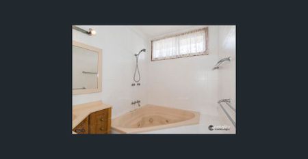 3 Bedroom house - Photo 2