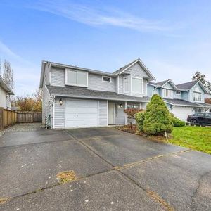 3 BR. 2 BATH. In Maple Ridge - Photo 2