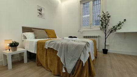 Calle de Trafalgar, Madrid, Community of Madrid 28010 - Photo 3