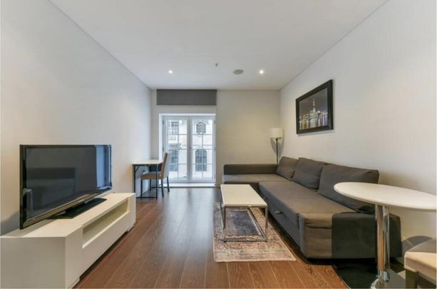 Studio to rent - Photo 1