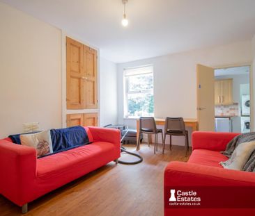 4 bedroom terraced house to rent - Photo 2