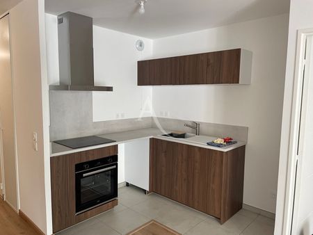 Location Appartement 2 pièces 50m² - Photo 3