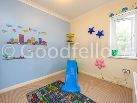 Dore Gardens, Morden, SM4 - Photo 4