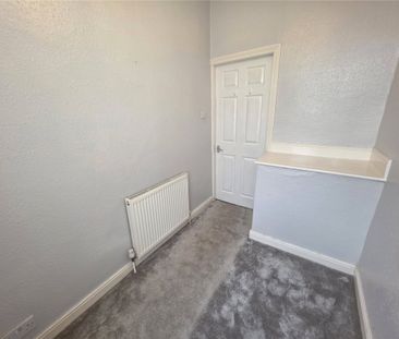Leeds Road, Dewsbury, West Yorkshire, WF12 - Photo 5