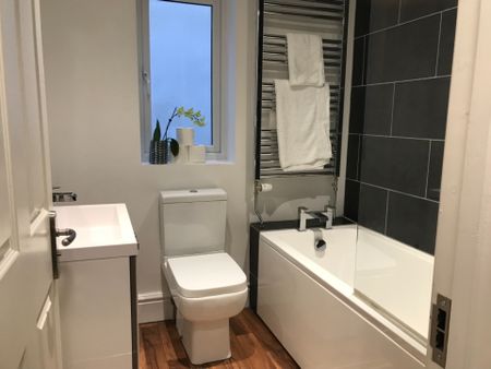 *Central Location**No Deposit**All Bills Included* 4 - Photo 5