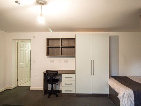 Apt 8, 30 Brudenell Road - Photo 4