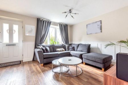 2 bedroom semi-detached house to rent - Photo 2