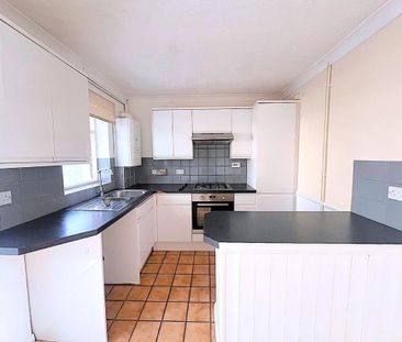 Keymer Close, St Leonards-on-Sea, East Sussex - Photo 3