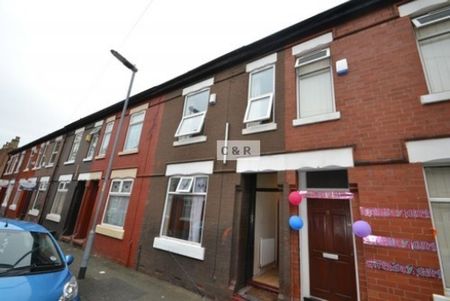 3 bedroom terraced house to rent - Photo 2