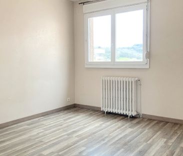 PAMIERS - A LOUER - APPARTEMENT DE TYPE 4 AVEC BALCON ET CAVE - Photo 1