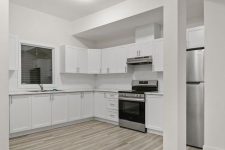 For Lease - 363 Front Street Unit# 101, Belleville, Ontario - Photo 3