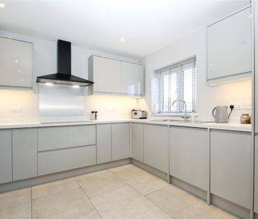 3 bedroom detached house to rent - Photo 6