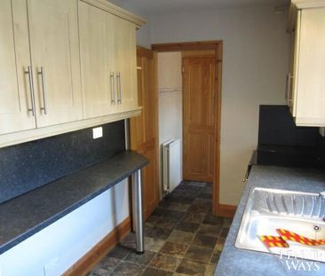 2 bedroom terraced house to rent - Photo 2