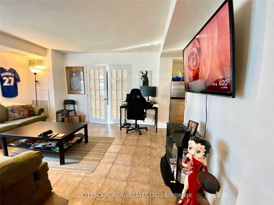 For Lease - 50 Lombard Street Unit# 2005, Toronto, Ontario - Photo 1