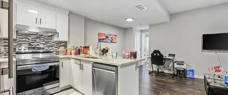 COZY 1 BEDROOM BASEMENT | Calgary - Photo 1