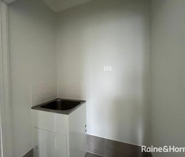 Modern Granny Flat with Private Access - Photo 4
