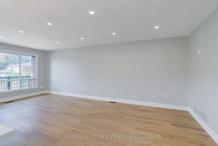 For Lease - 101 Tall Grass Trail, Vaughan, Ontario - Photo 3