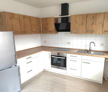 2-Raumwohnung mit Einbauküche, Balkon und Aufzug in Triptis - Photo 4