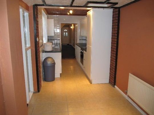 2 bedroom terraced house to rent - Photo 1