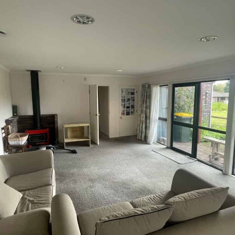 Large house - Photo 1