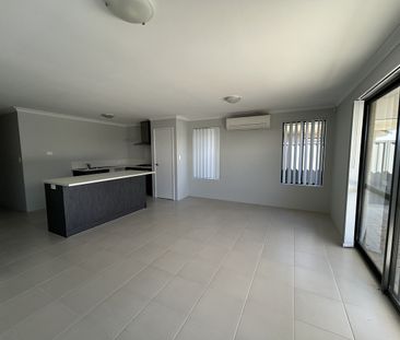 Beautiful, Modern and Unique - Photo 3