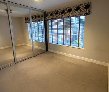 Gresham Park Road, Woking, Surrey, GU22 - Photo 3