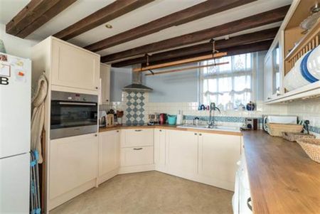 2 bedroom terraced house to rent - Photo 4