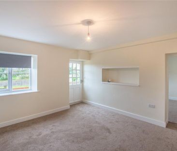 2 bedroom end of terrace house to rent - Photo 2