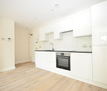1 bedroom flat to rent - Photo 2