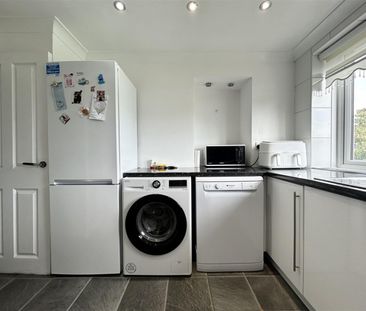2 Bedroom Maisonette To Let - Photo 6