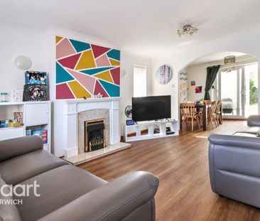 4 bedroom detached house to rent - Photo 1