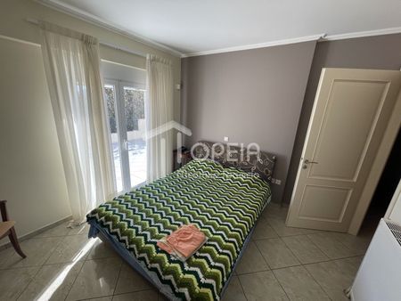 Βίλλα 550 τ.μ. προς ενοικίαση - Photo 2